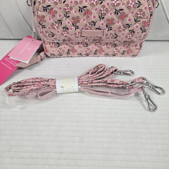 Vera Bradley | RFID All in One Crossbody | Felicity Paisley Pink - Picture 4 of 12